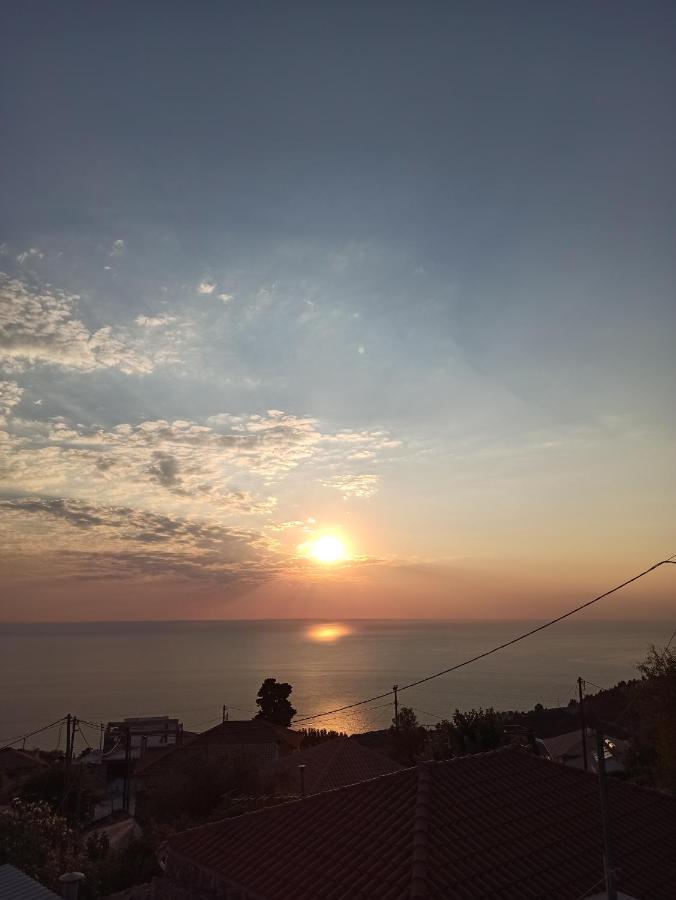Sun Meets Sea