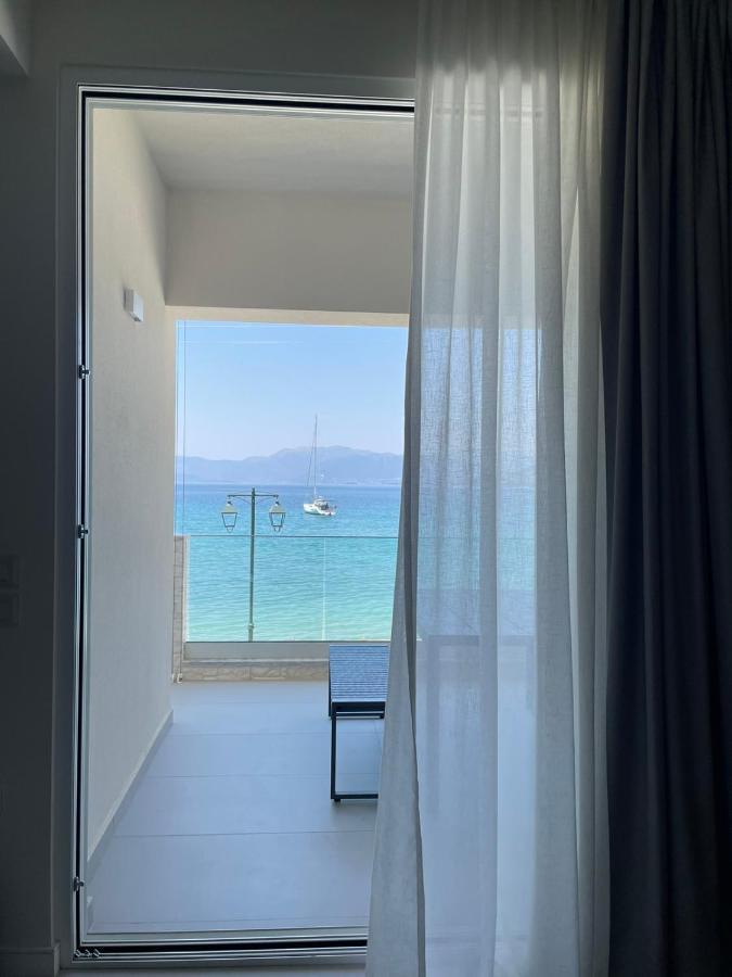 By The Sea - Holiday home