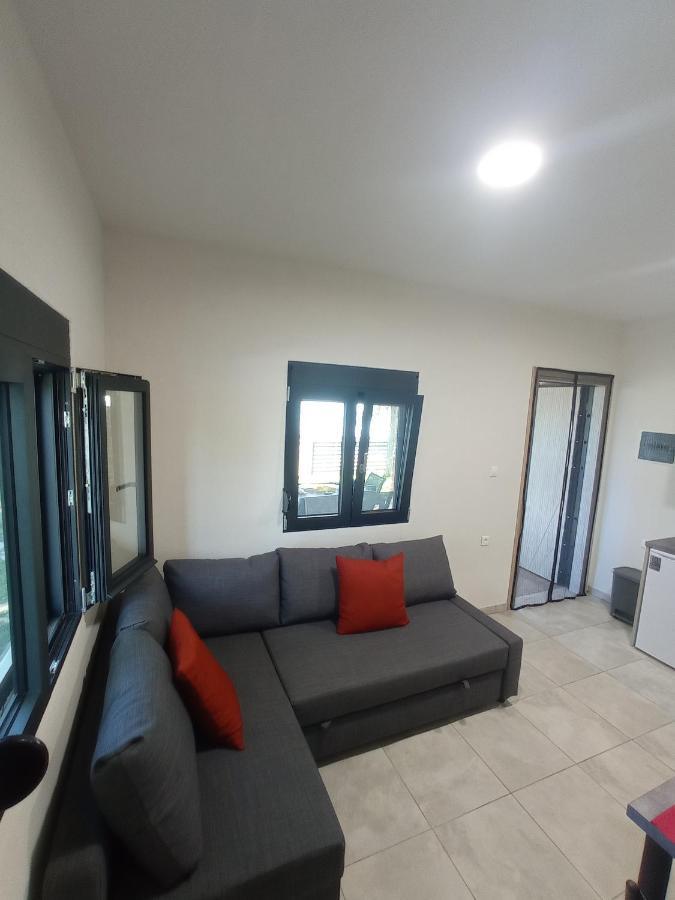 Apartment Nikos & Patras *