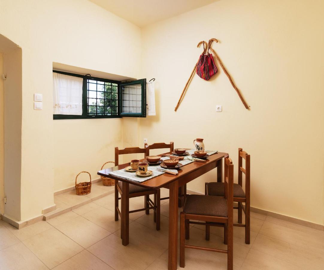 Apartment Viola Kamilari