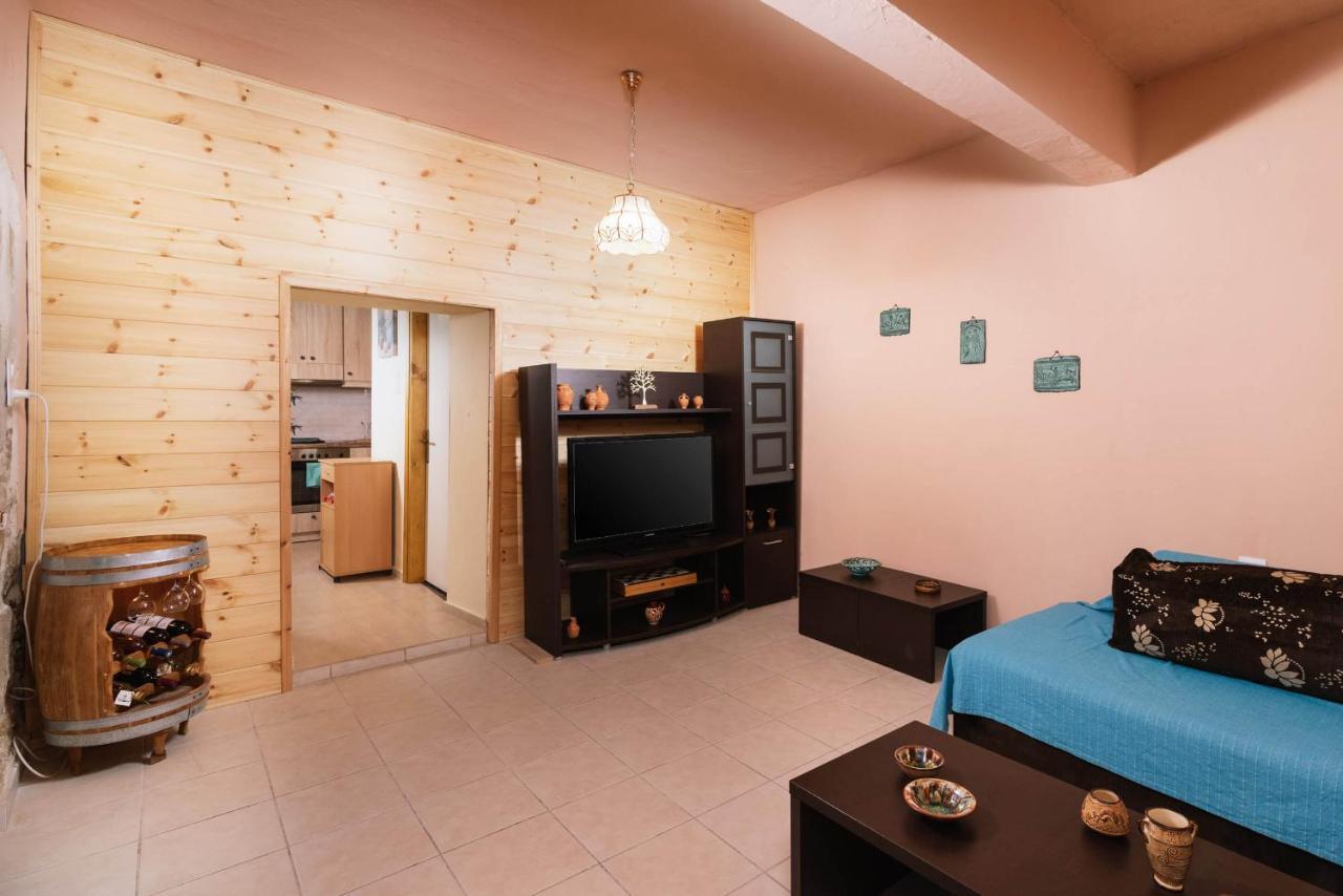 Viola Apartment