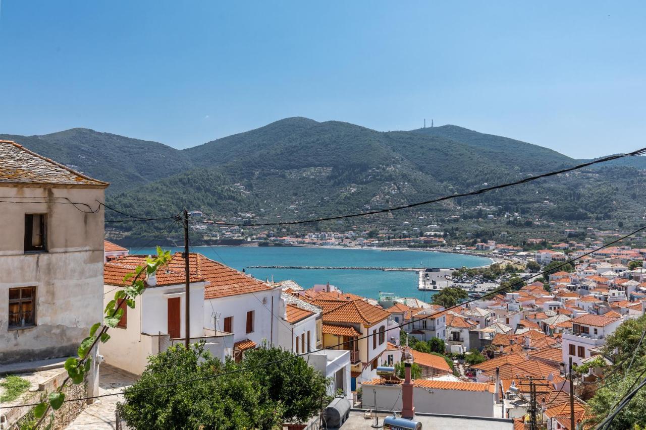 Breezy Rooftop House * Skopelos Town