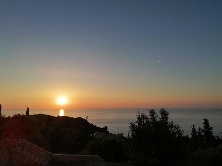 Villa Ioli At The Sea Breathtaking View & Sunset *