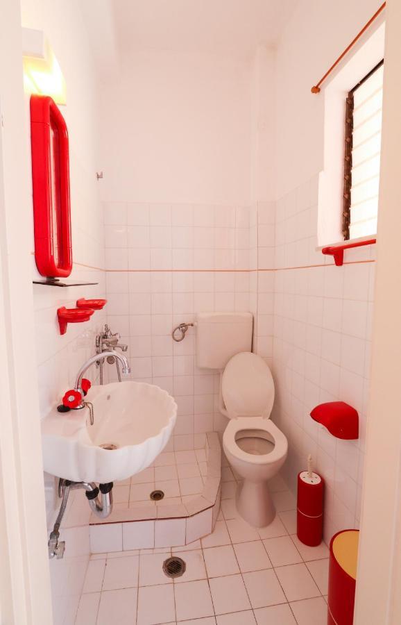 λεμονιά ενοικιαζόμενα Guest house Loutra Edipsou (Evia)