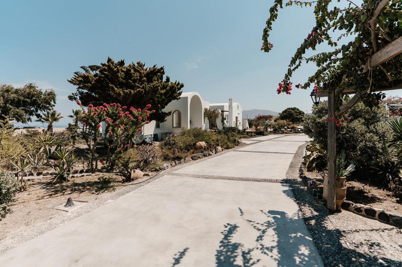 Echo * Fira (Santorini)