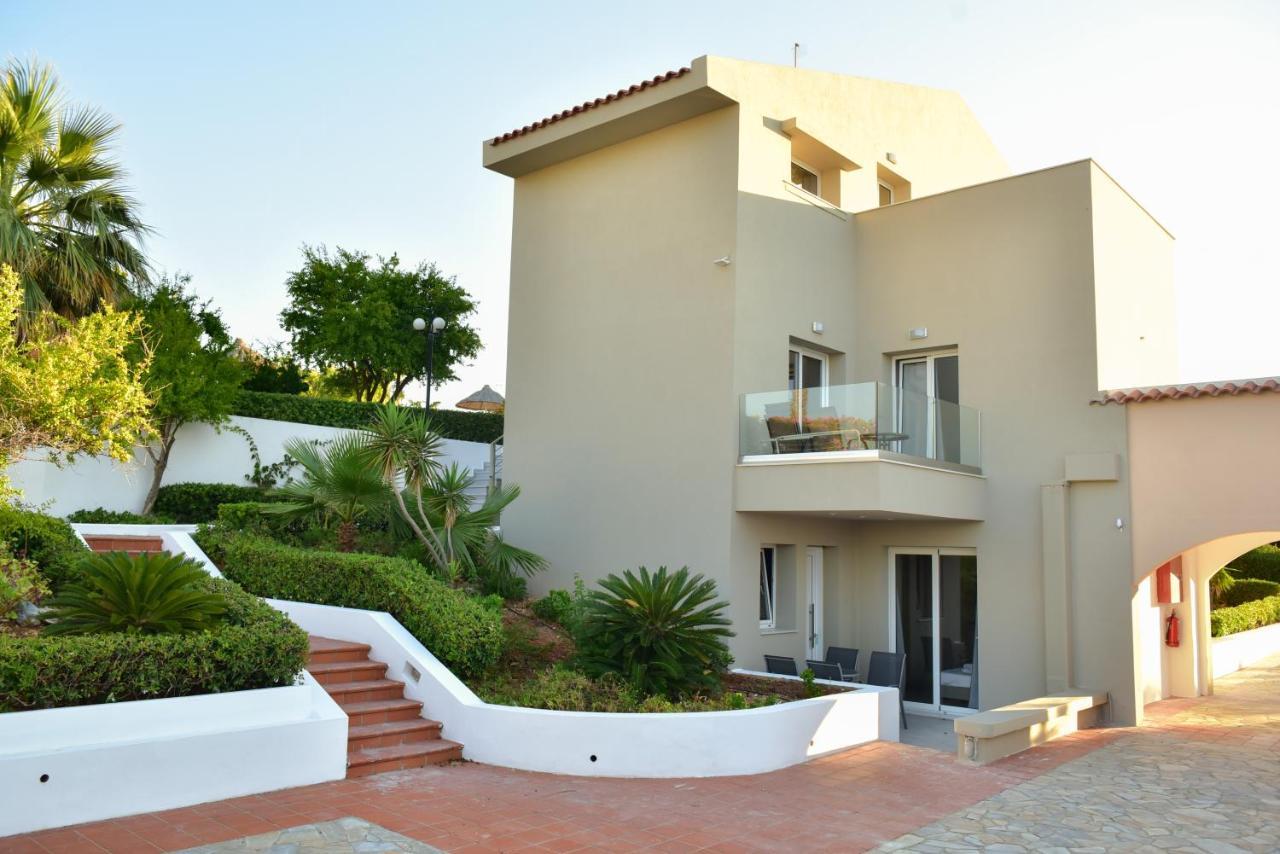 Golden Dream Aparthotel 2*
