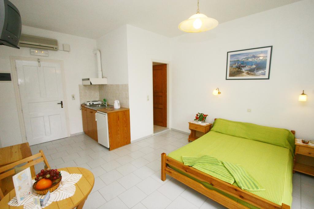 Thalassia Thea Apartment *