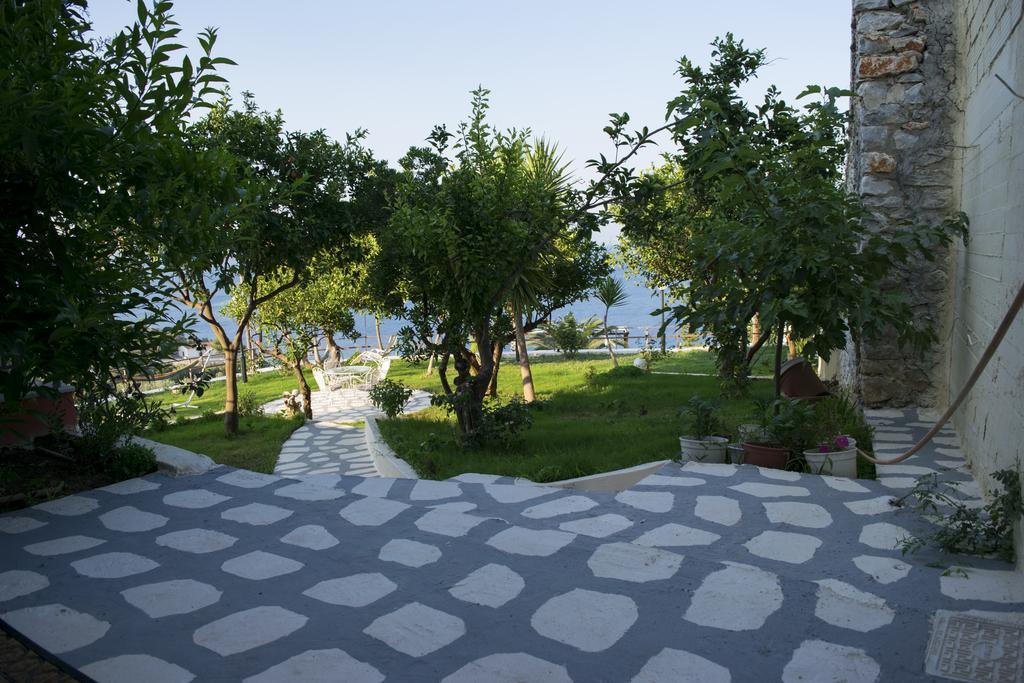 Milton Mavrovouni (Laconia)