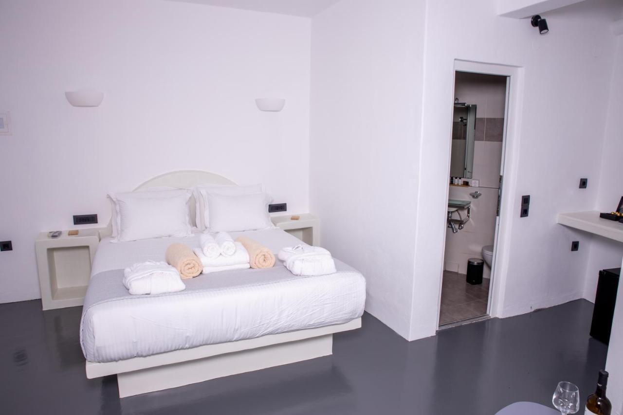 White Cave Aparthotel