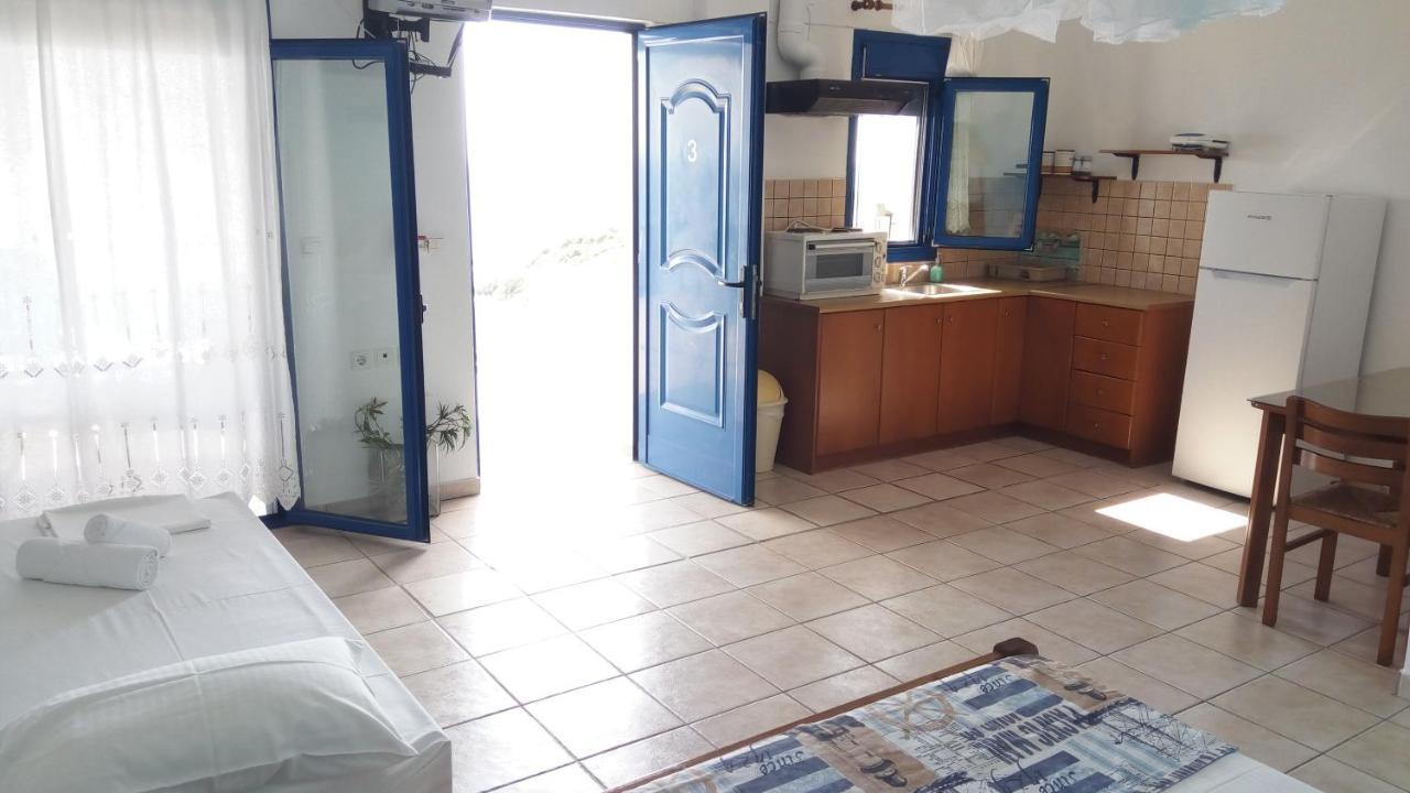 Avra Aparthotel 3*