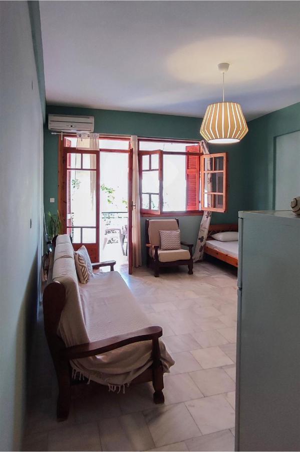 Seampathia Apartment *