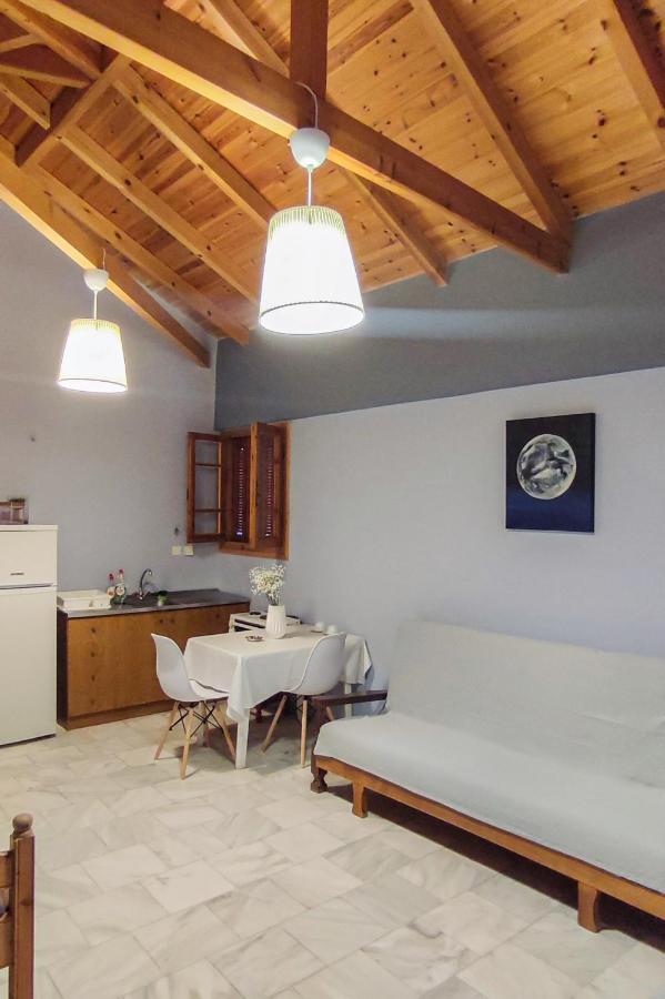 Seampathia Apartment *