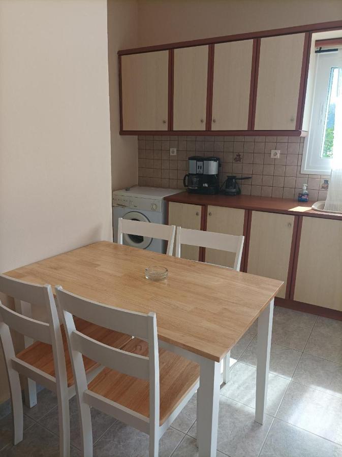 Karavaki Apartment *