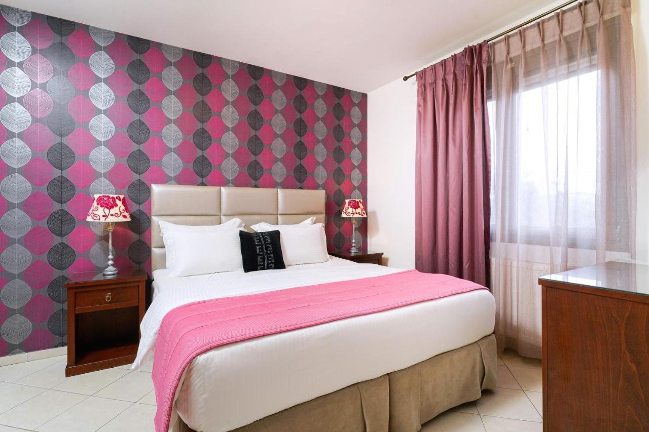 Maryan Apartment *