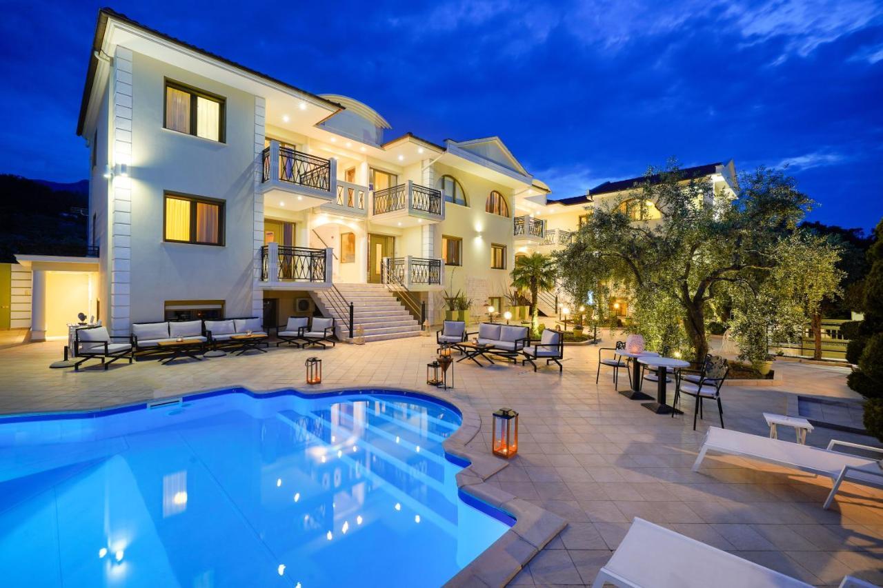 Maryan Apartment
