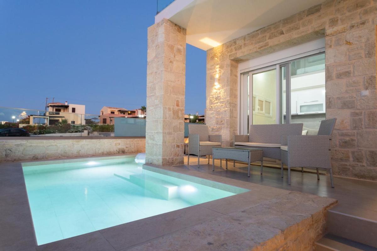 Lucia Beachfront Panormos (Crete)