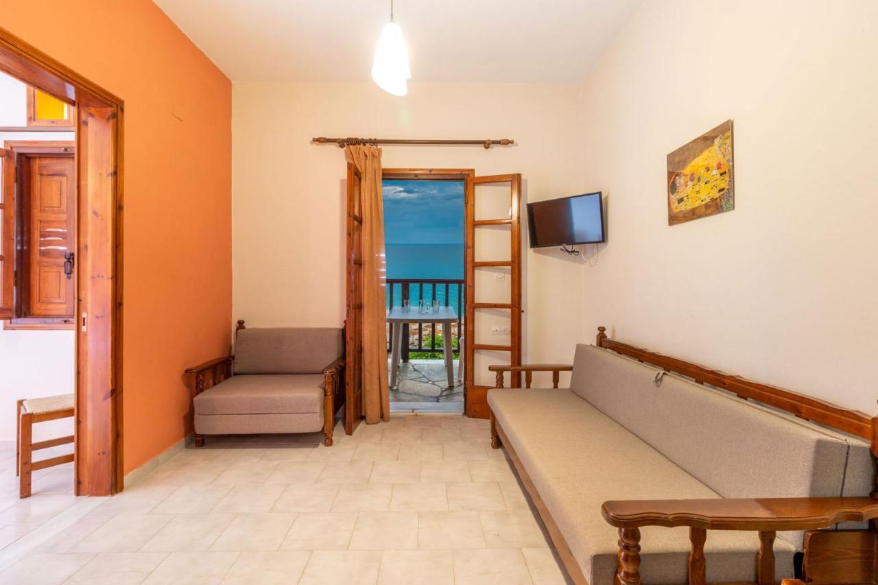 Kyma Papa Nero Apartment