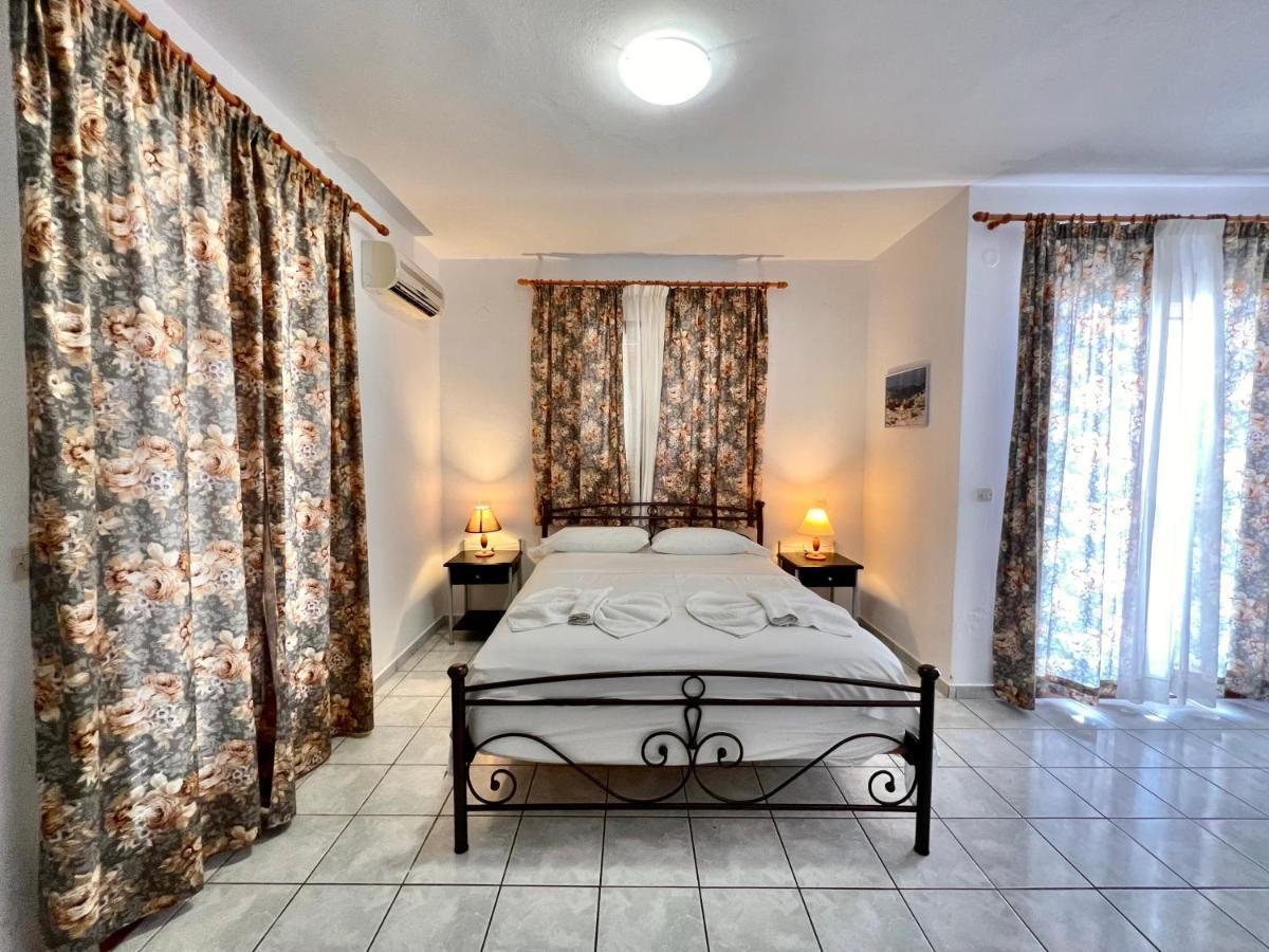 Aristomenis Studios Aparthotel