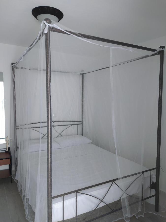 Apartment Mentoras' Complex *