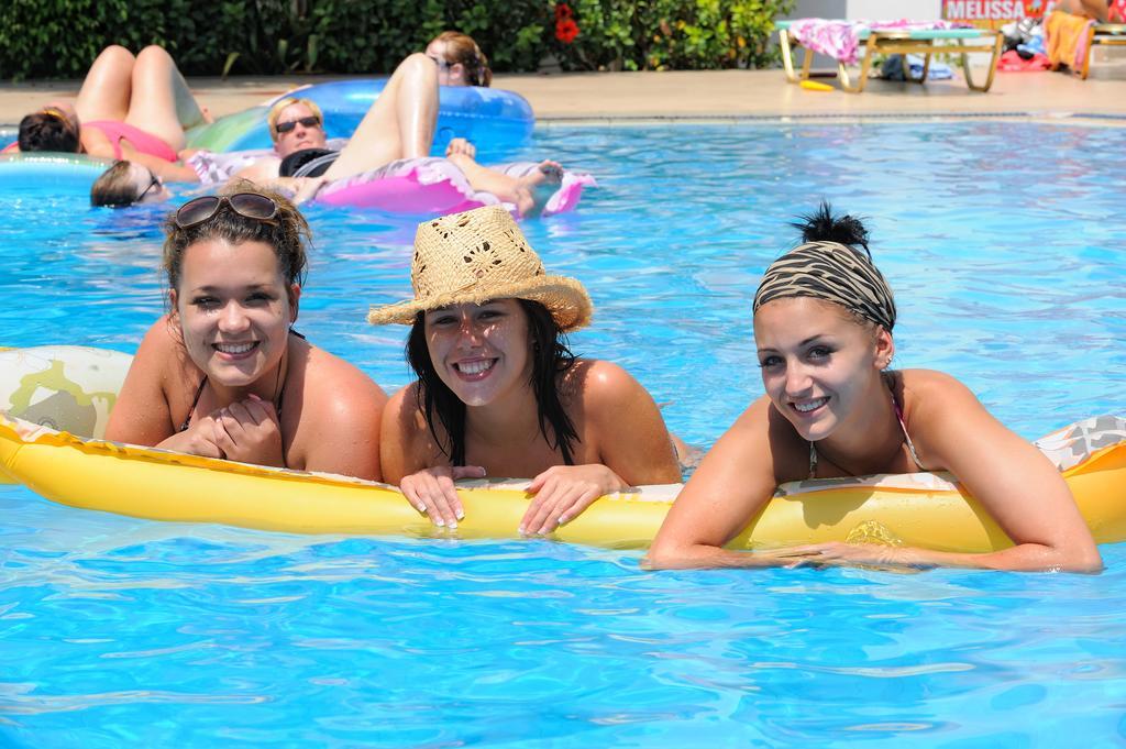 Melissa Apartments, & Aparthotel Malia (Crete)