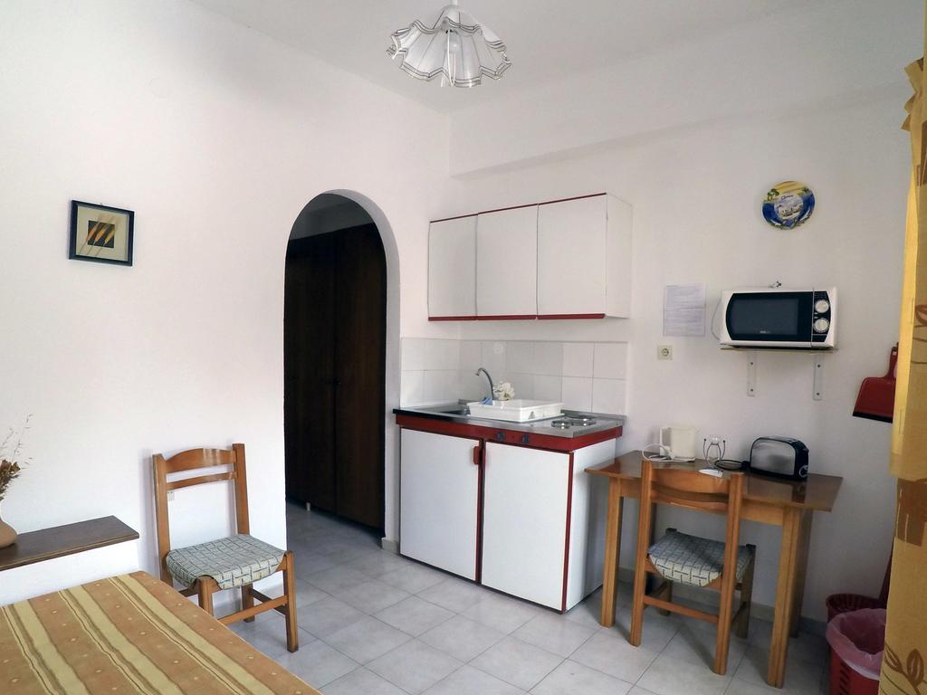 Apartment Milos
