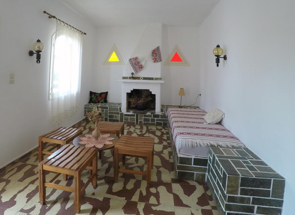 Milos Apartment