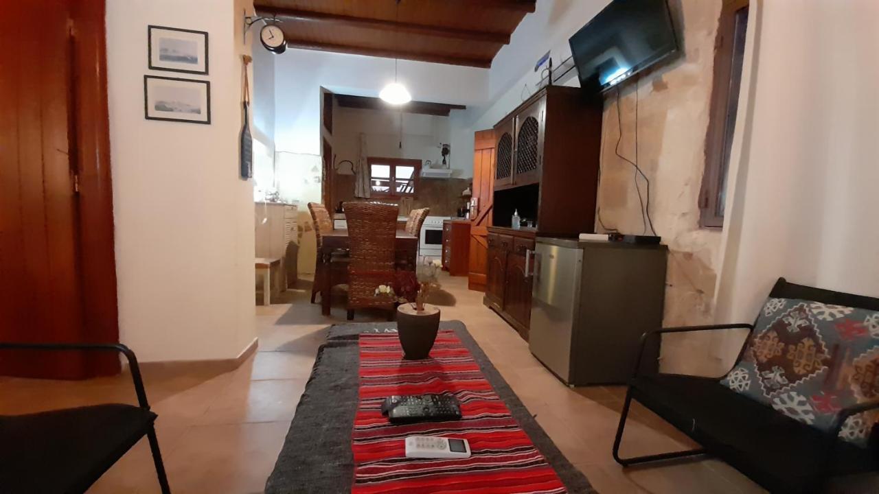 Evenos Of 3 Bedrooms - Irida Of 2 Bedrooms With Private Pools