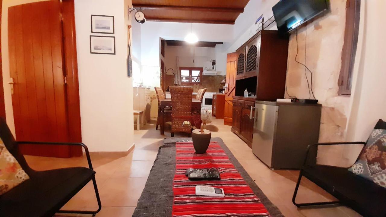 Evenos Of 3 Bedrooms - Irida Of 2 Bedrooms With Private Pools