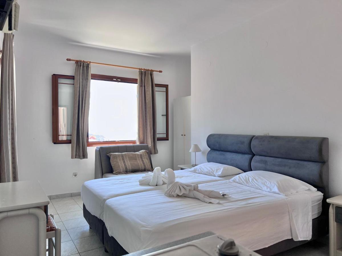 Aristomenis Studios Aparthotel