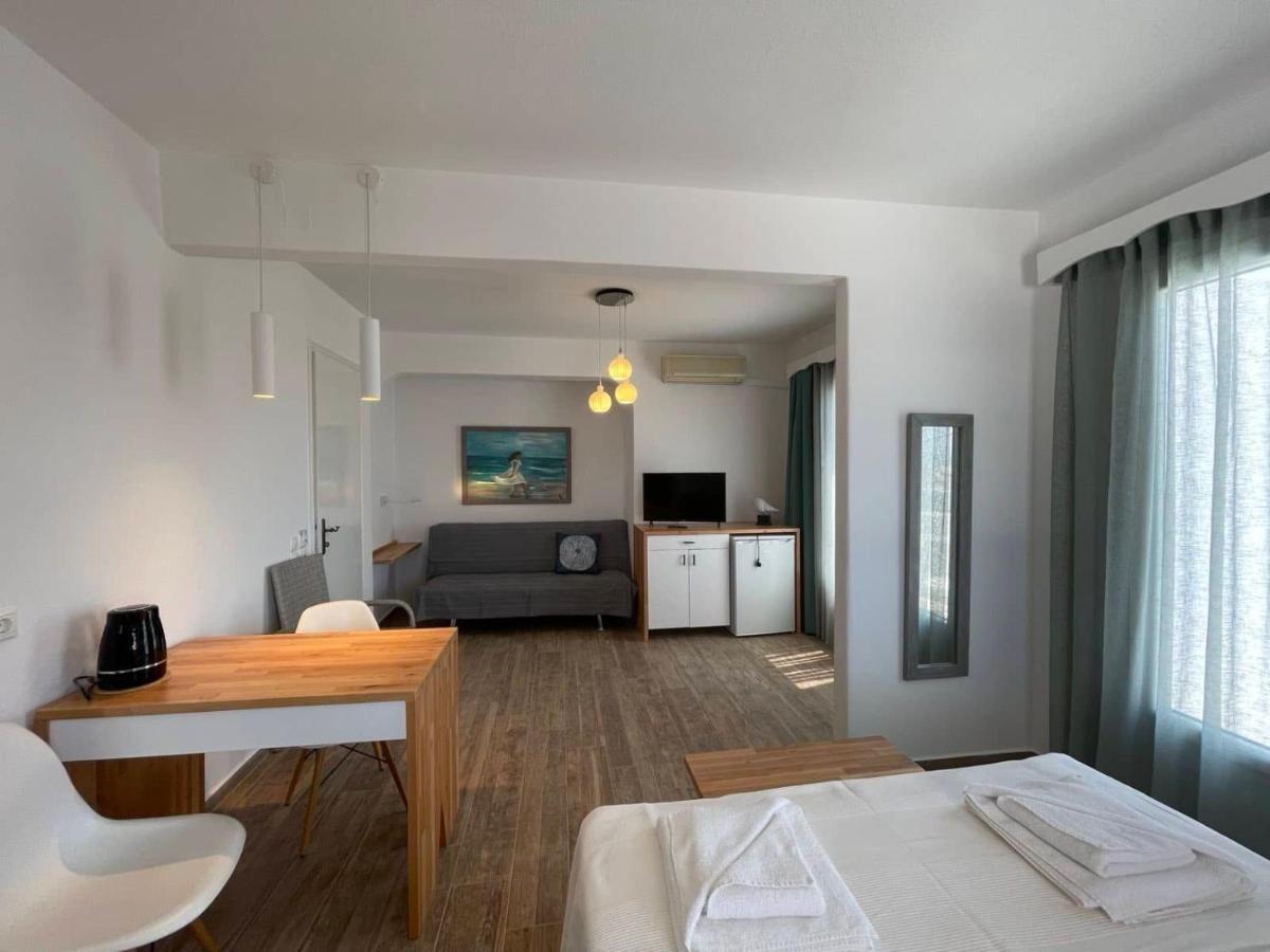 Maria Elena - Hotel *