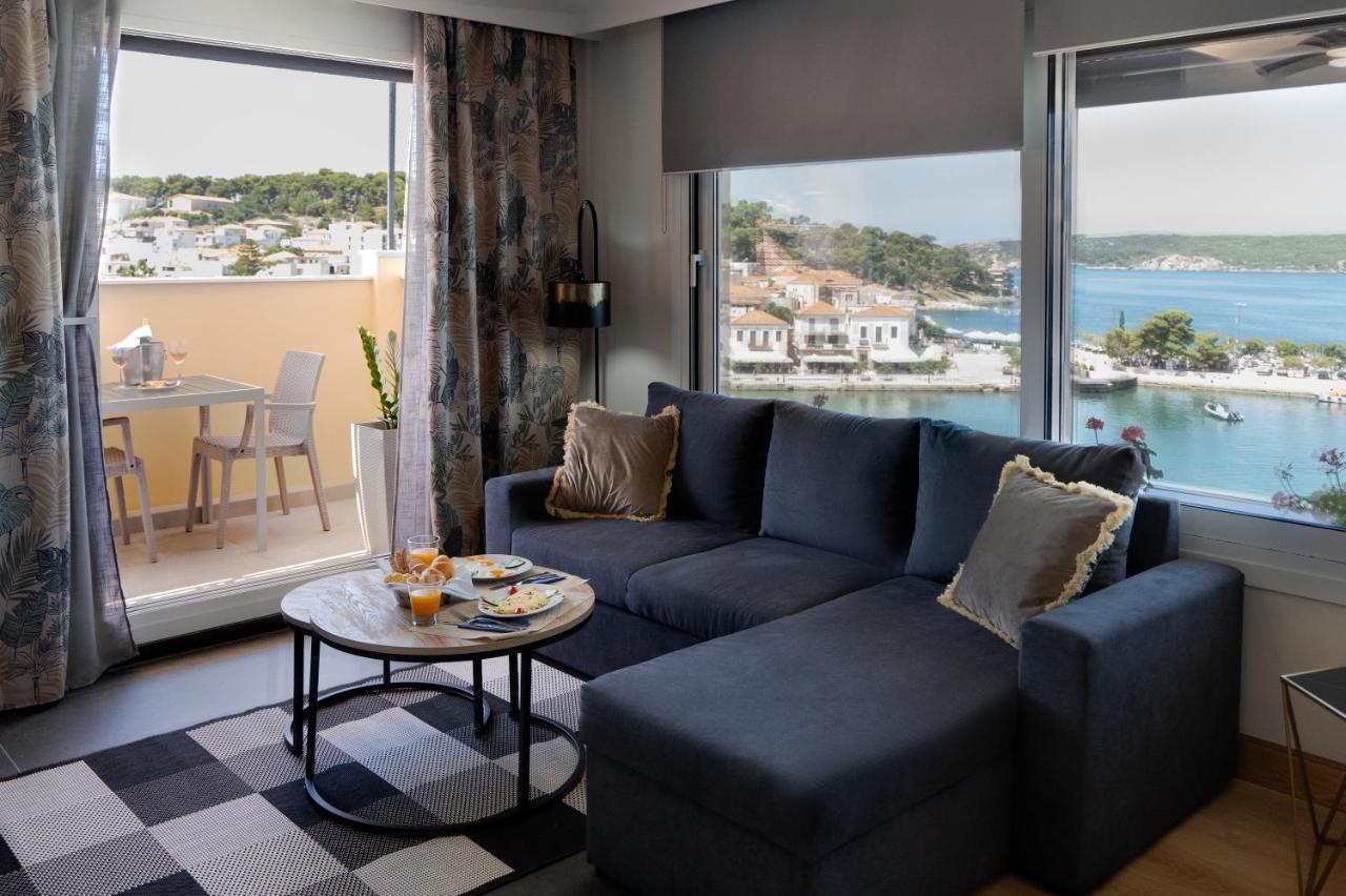 Karalis Hotel