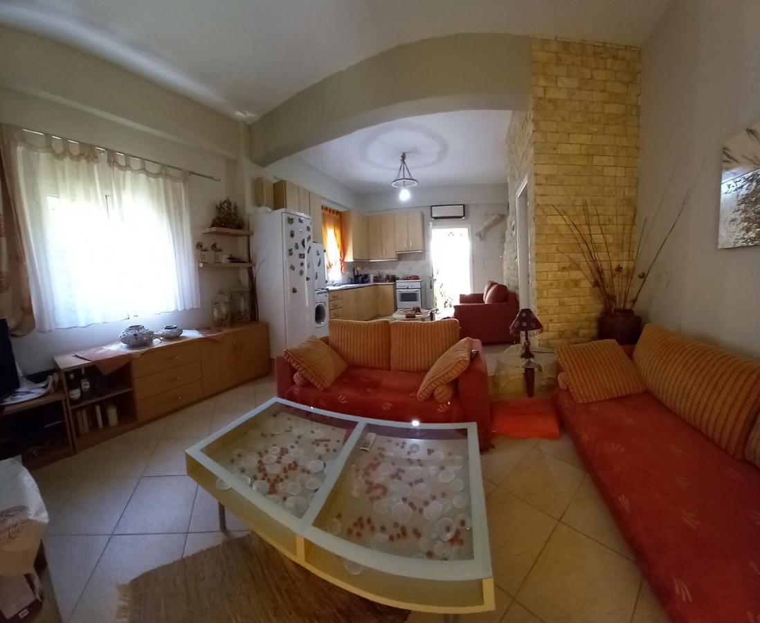 Spacious 2-bedroom Vacation With Sea View Holiday home *