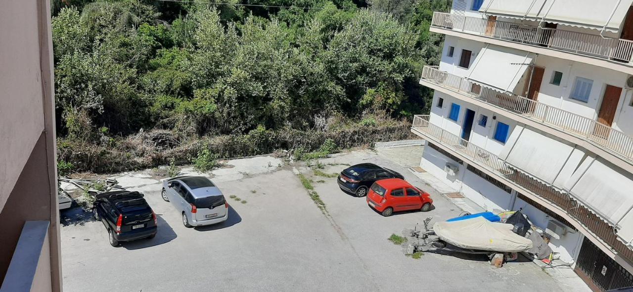 Melina Beachfront Apartment Malaki
