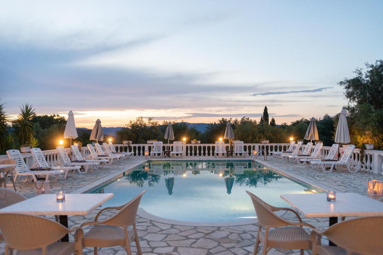 Aparthotel Myrto