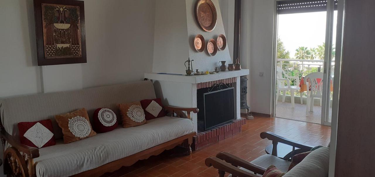 Poseidon Apartment *