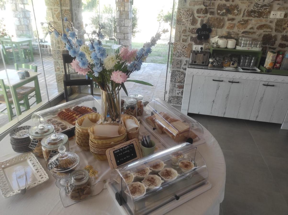 Le Grand Bleu Guest house