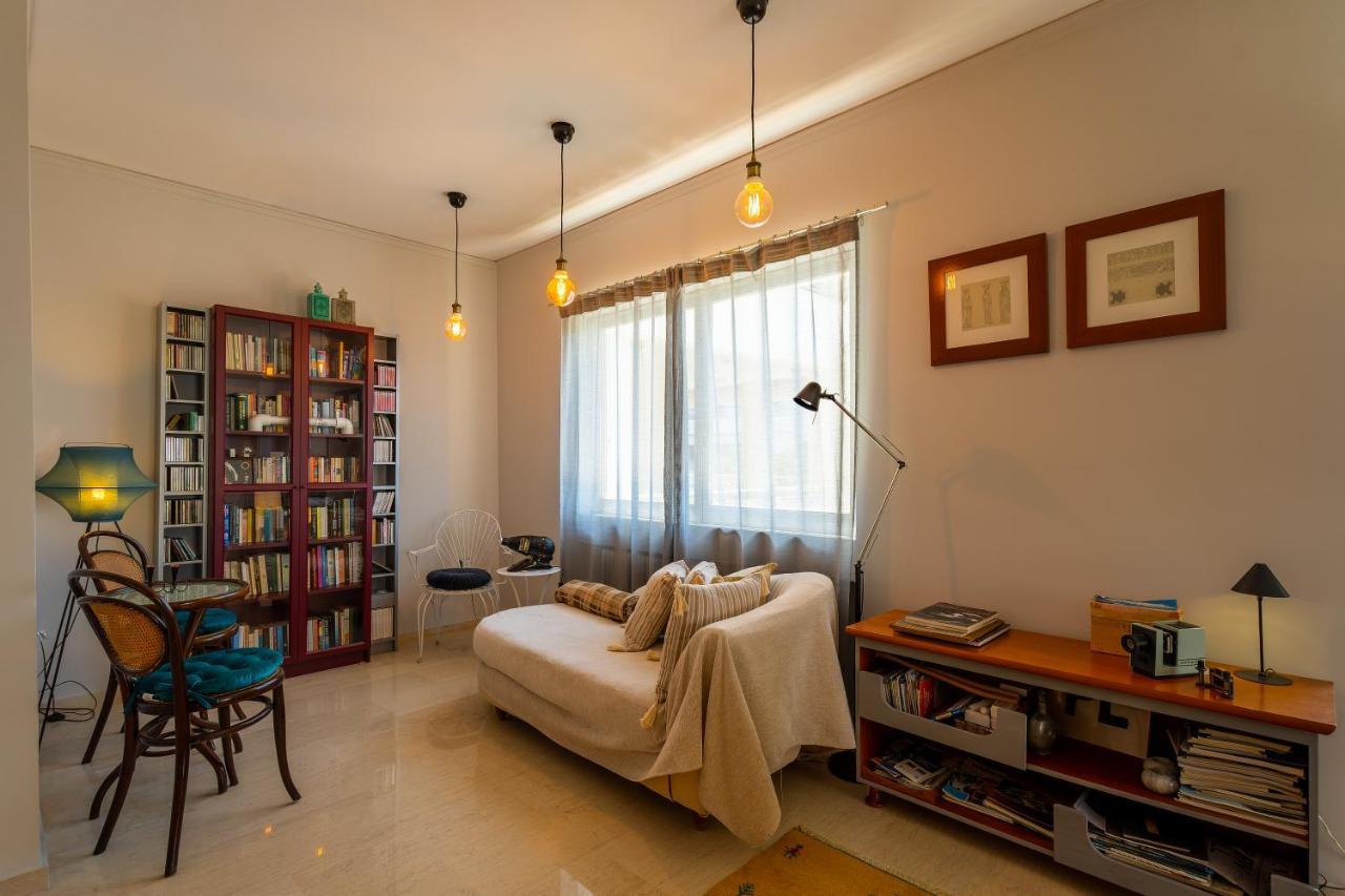 Spacious In Kavouri * Athens