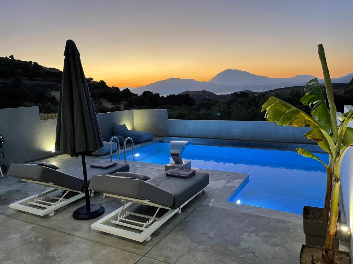 Marnos Luxury Villa