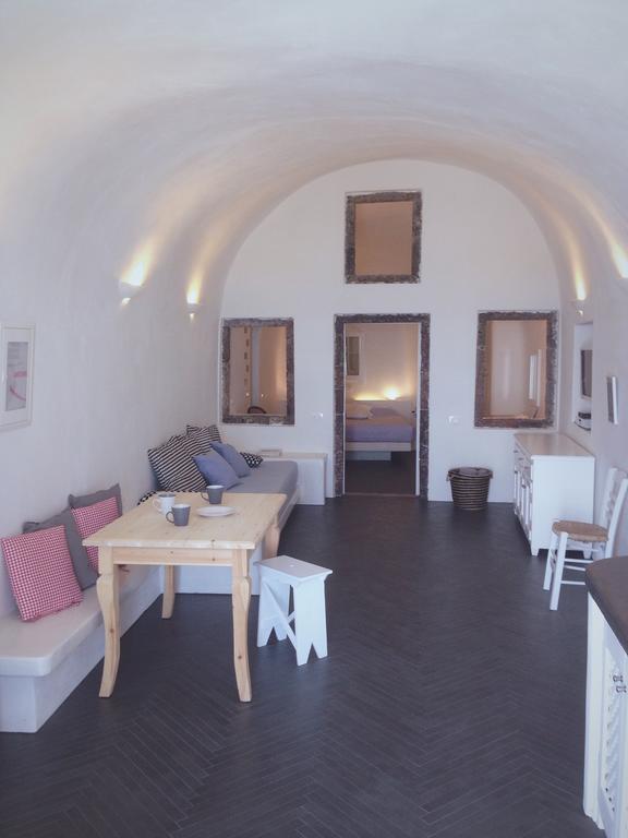 Villa Altana Cliffside Imerovigli (Santorini)