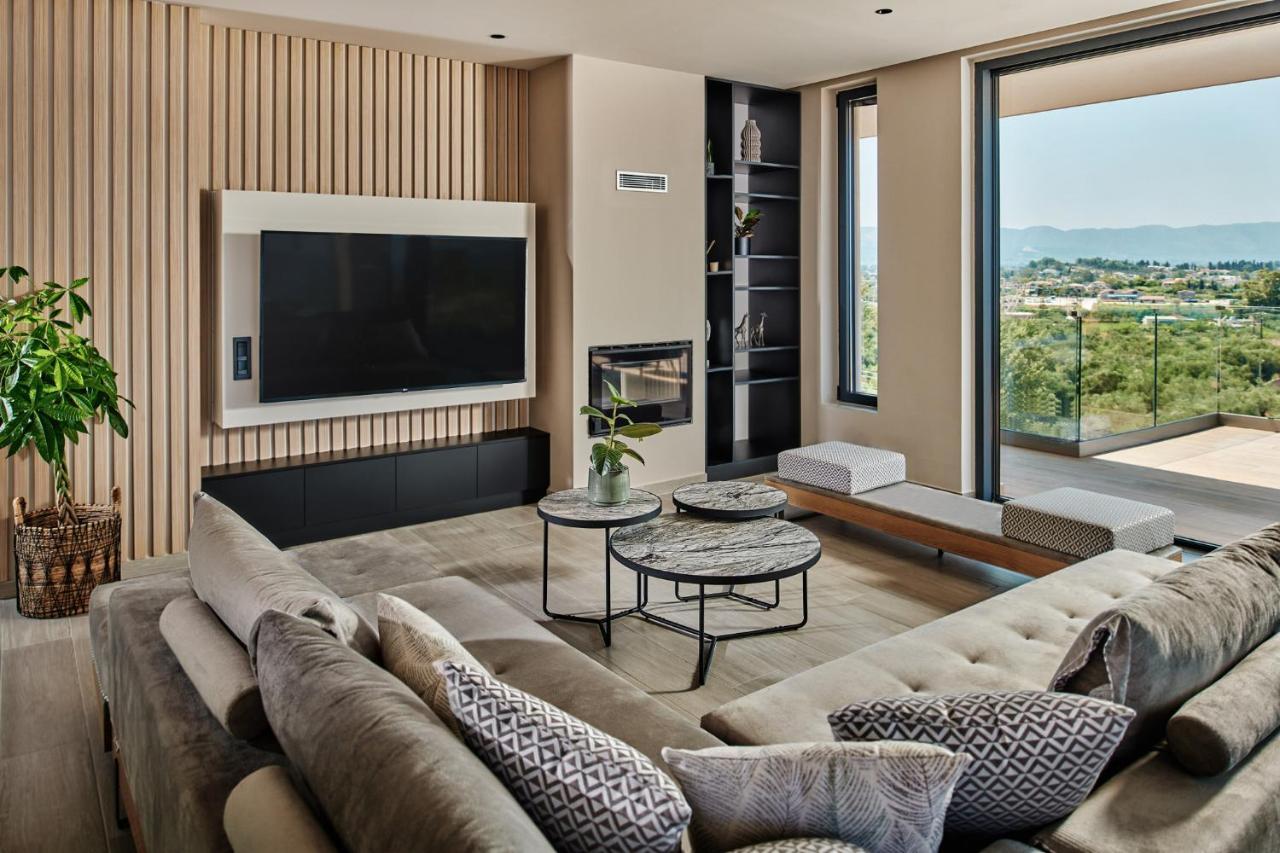 Althea Lavish Estate - & *