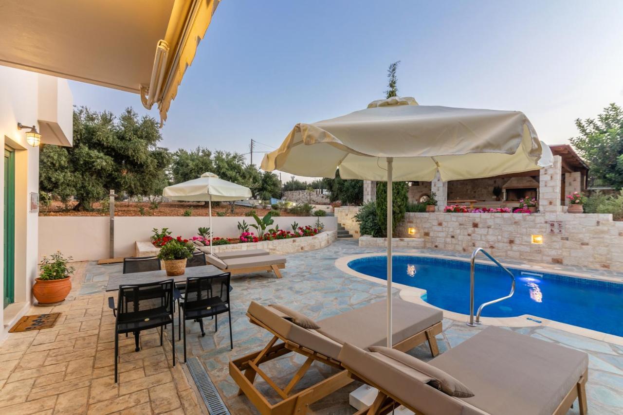Dafni With Private Pool * Gouves