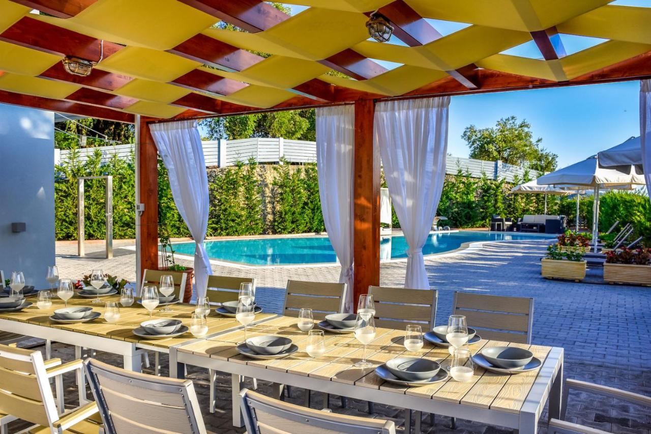 Five Stars Villa