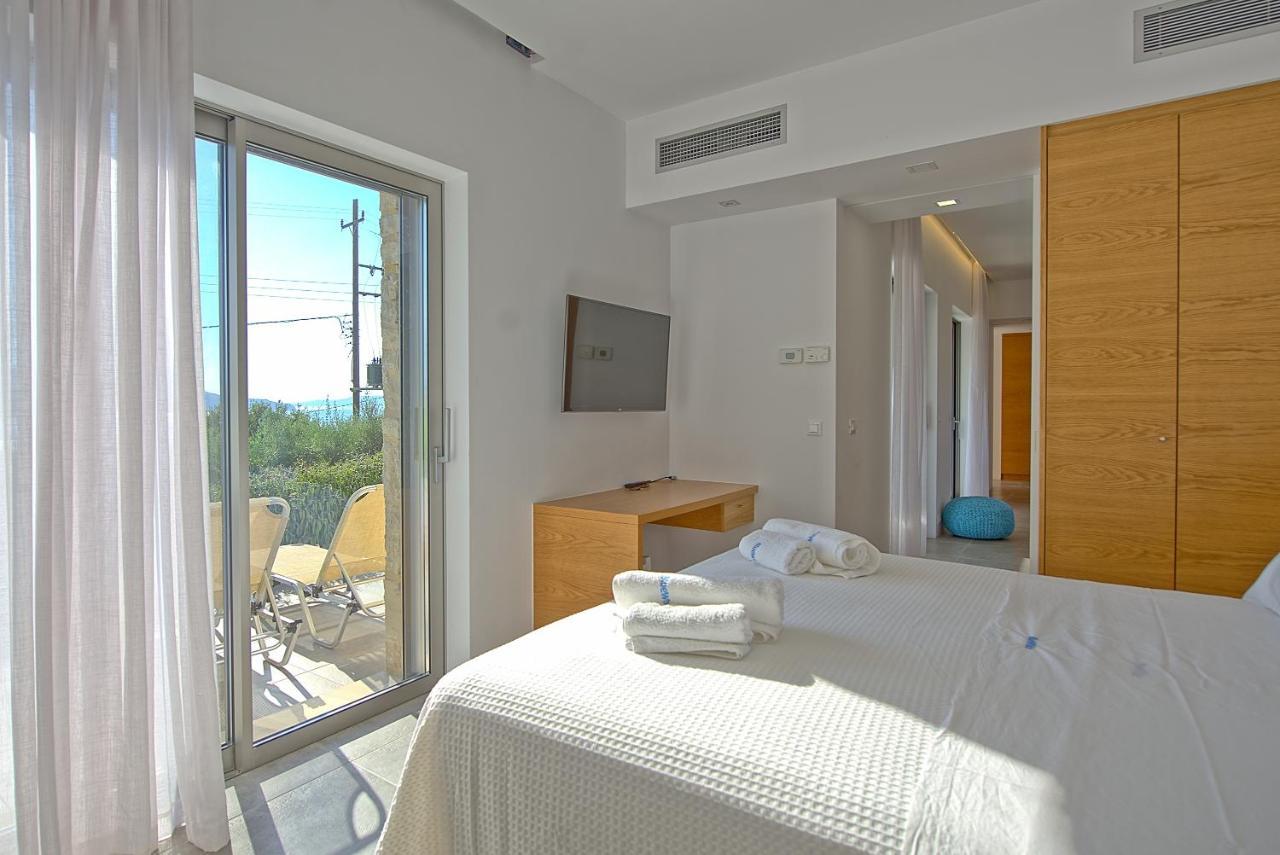 Villa Bluewhite - Luxury In Crete By Posarellivillas *