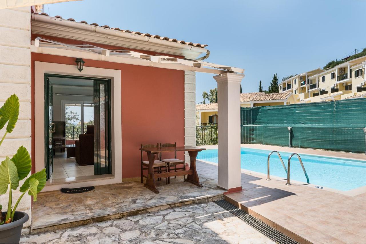 Villa Seaview Leana With Private Pool By Konnect, Nisaki