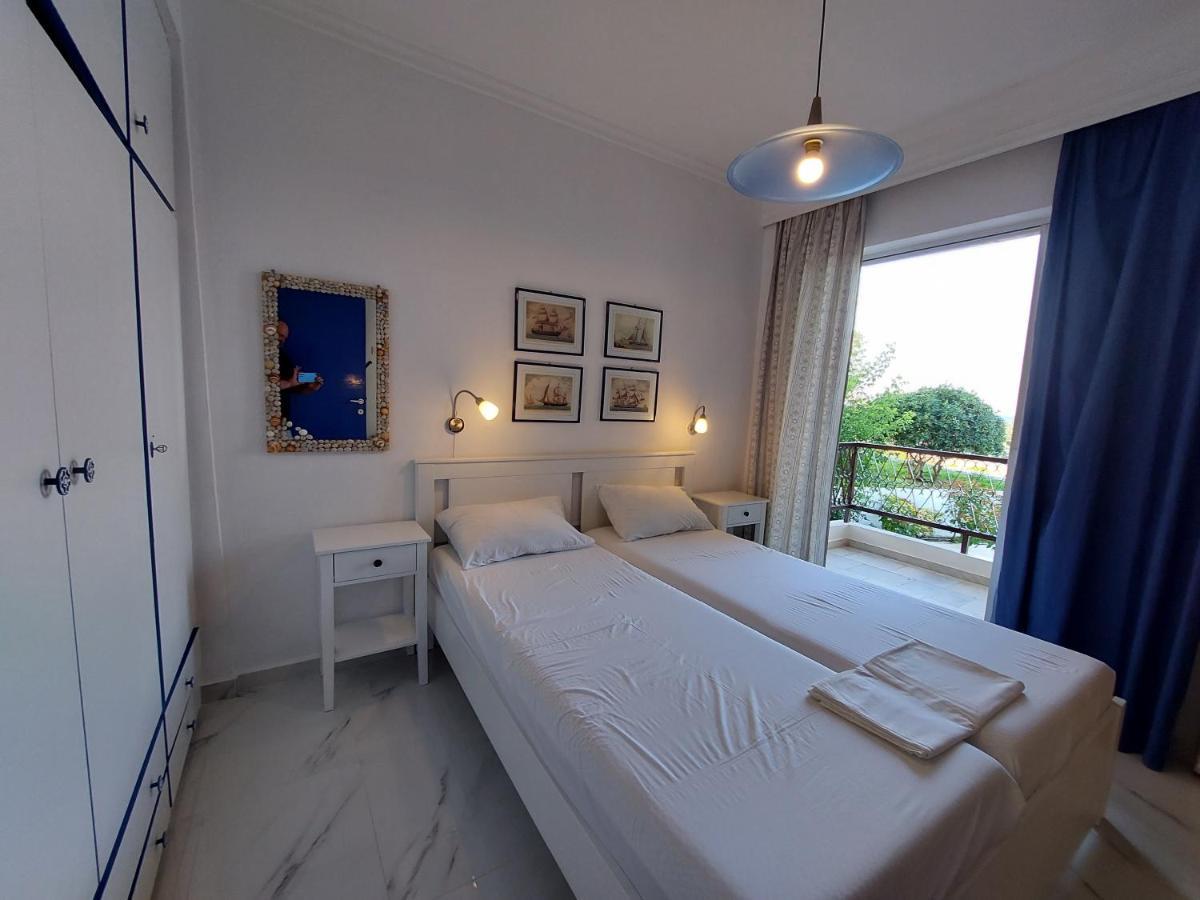 Kariani Beach Apartment *