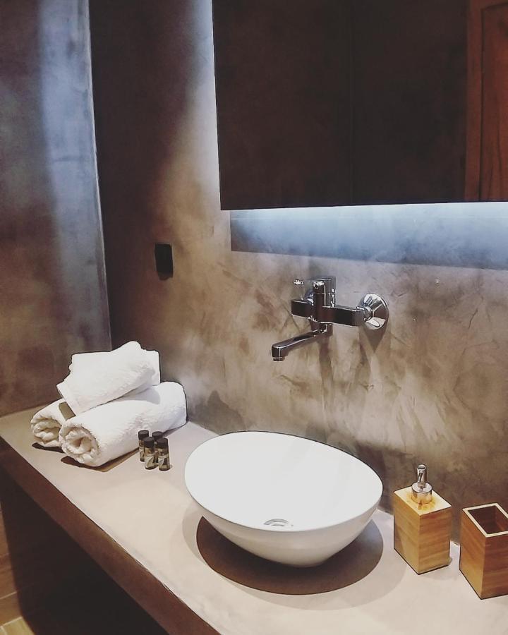 Petries Aparthotel Agioi Apostoloi (Evia)
