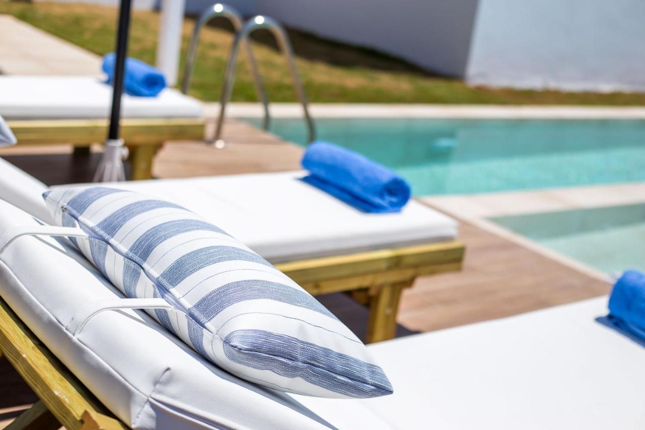 Villa New Brand Villas: Beachside Retreat With And Heated Pool *