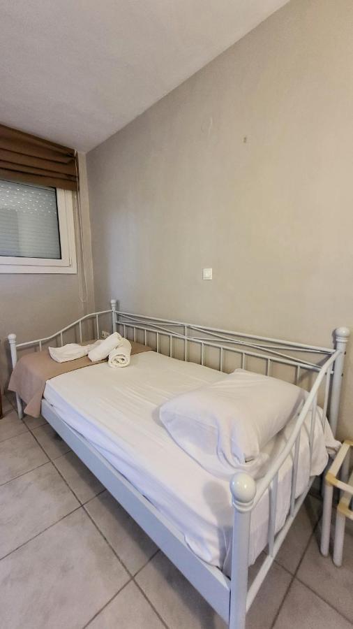 Evita Maisonette, Elegant Beachfront Apt,