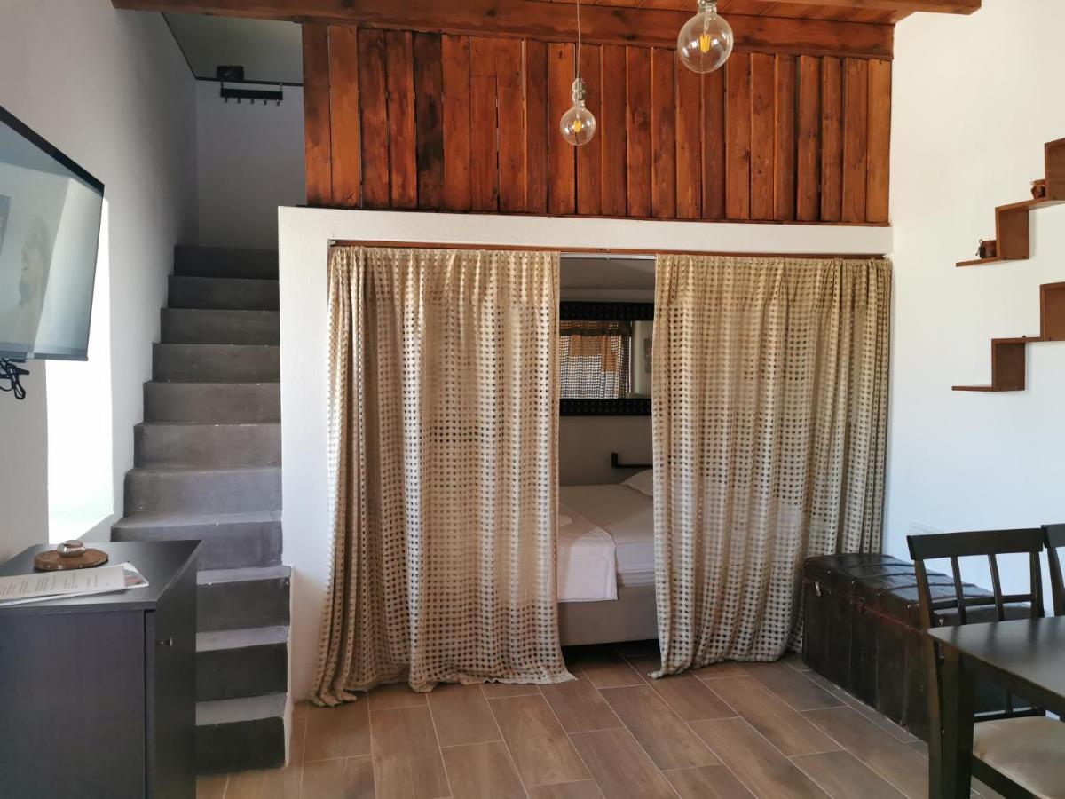 Moscha's View House *