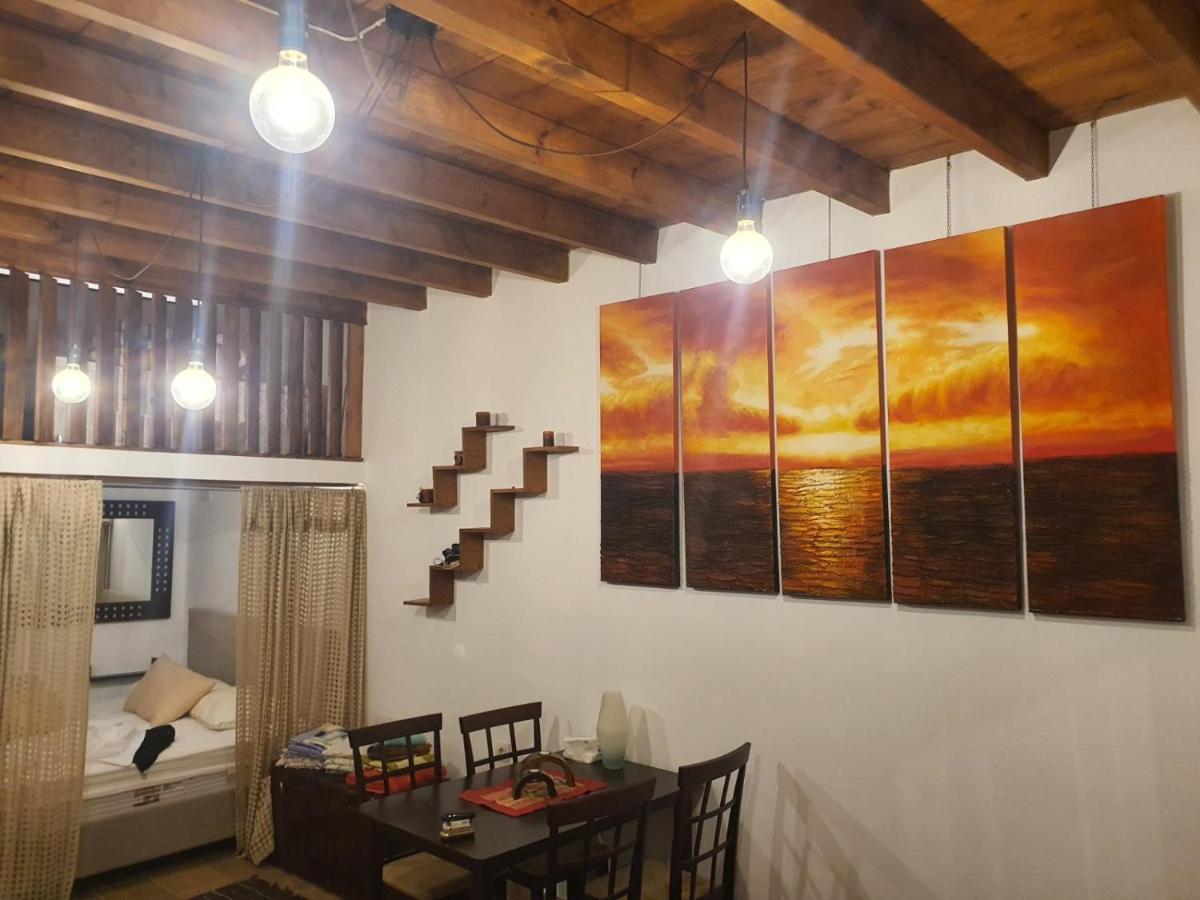 Moscha's View House *